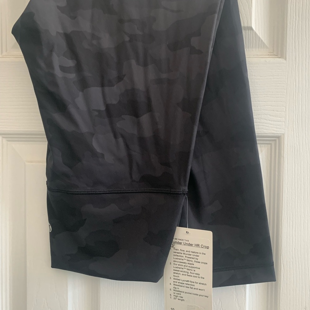 Lululemon Wunder Under ~ Crop 23”